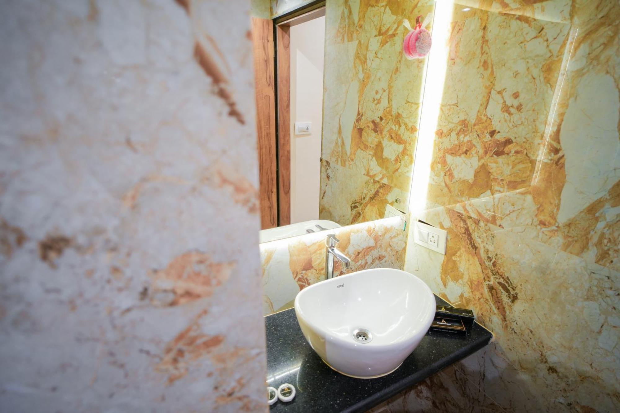 Hotel Skylink Hospitality Mahalaxmi مومباي المظهر الخارجي الصورة