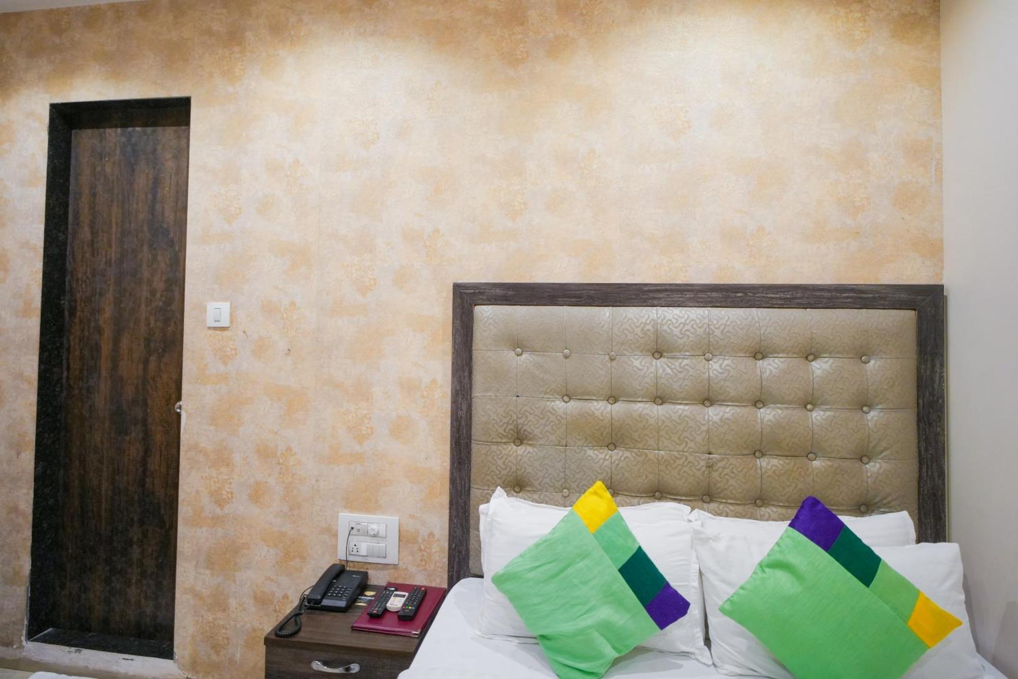 Hotel Skylink Hospitality Mahalaxmi مومباي المظهر الخارجي الصورة
