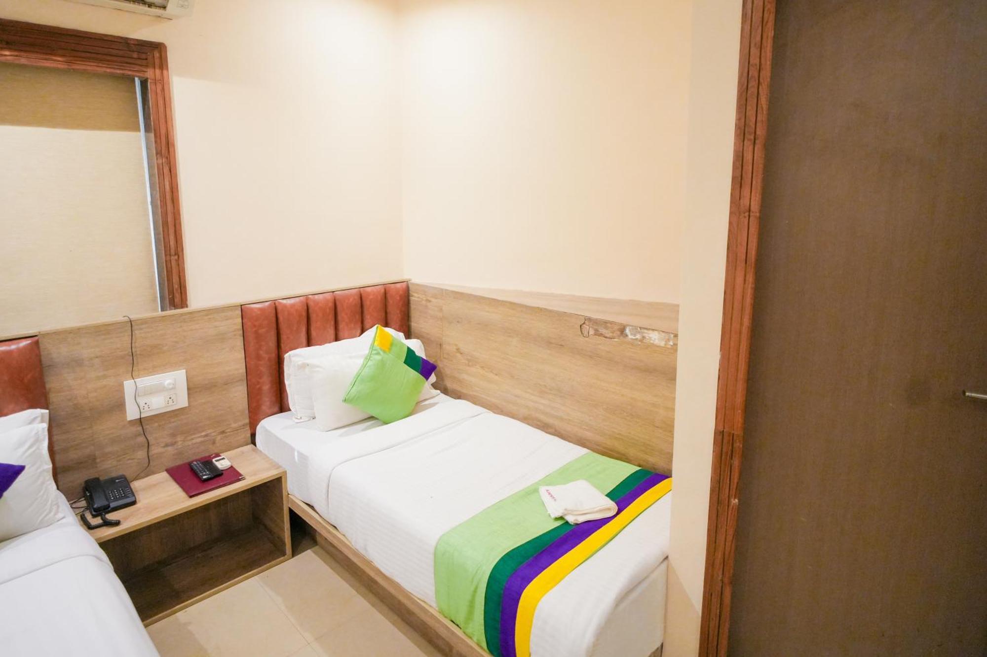 Hotel Skylink Hospitality Mahalaxmi مومباي المظهر الخارجي الصورة