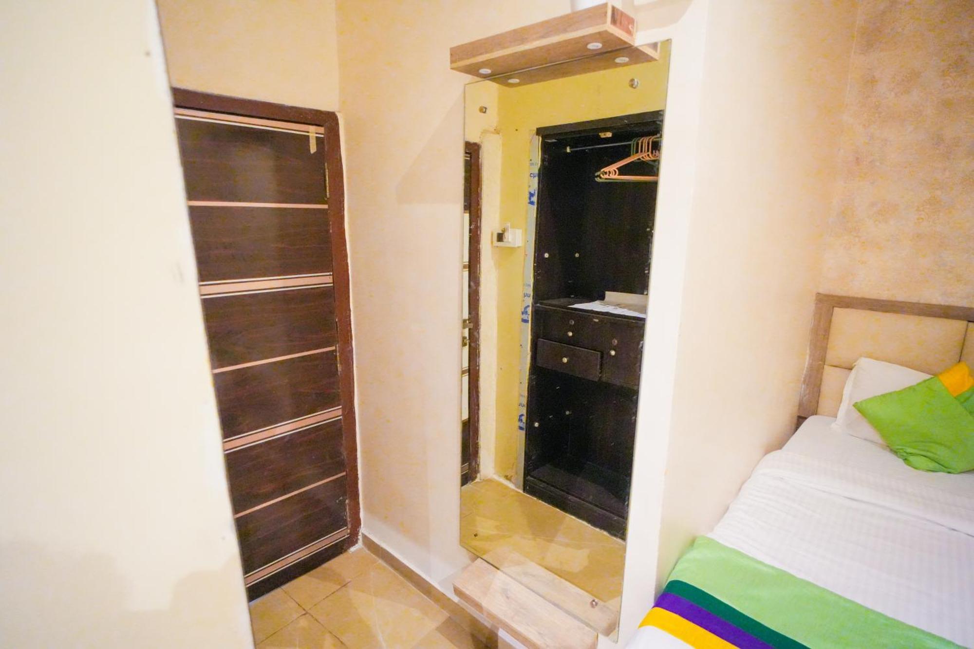 Hotel Skylink Hospitality Mahalaxmi مومباي المظهر الخارجي الصورة