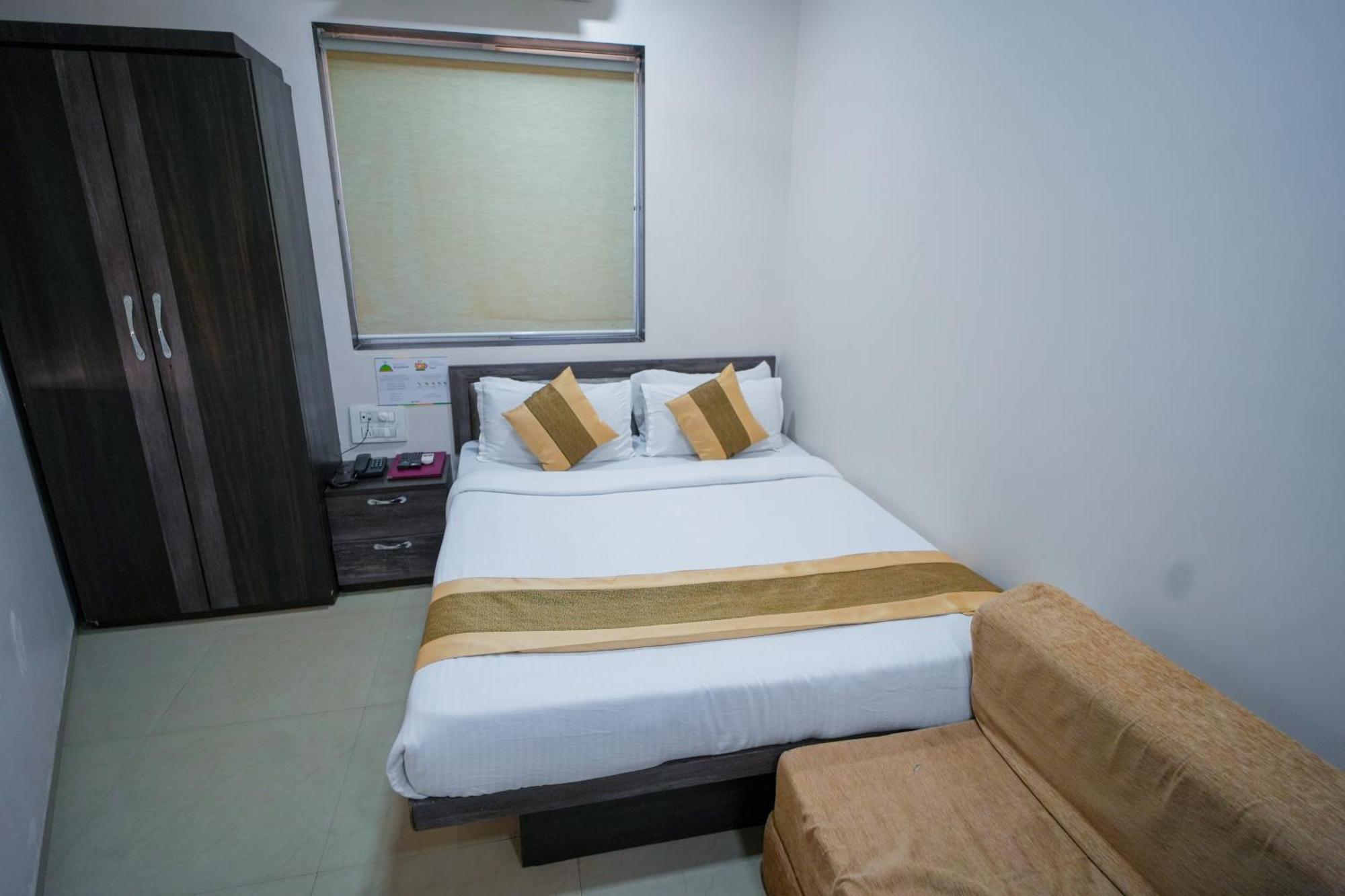 Hotel Skylink Hospitality Mahalaxmi مومباي المظهر الخارجي الصورة