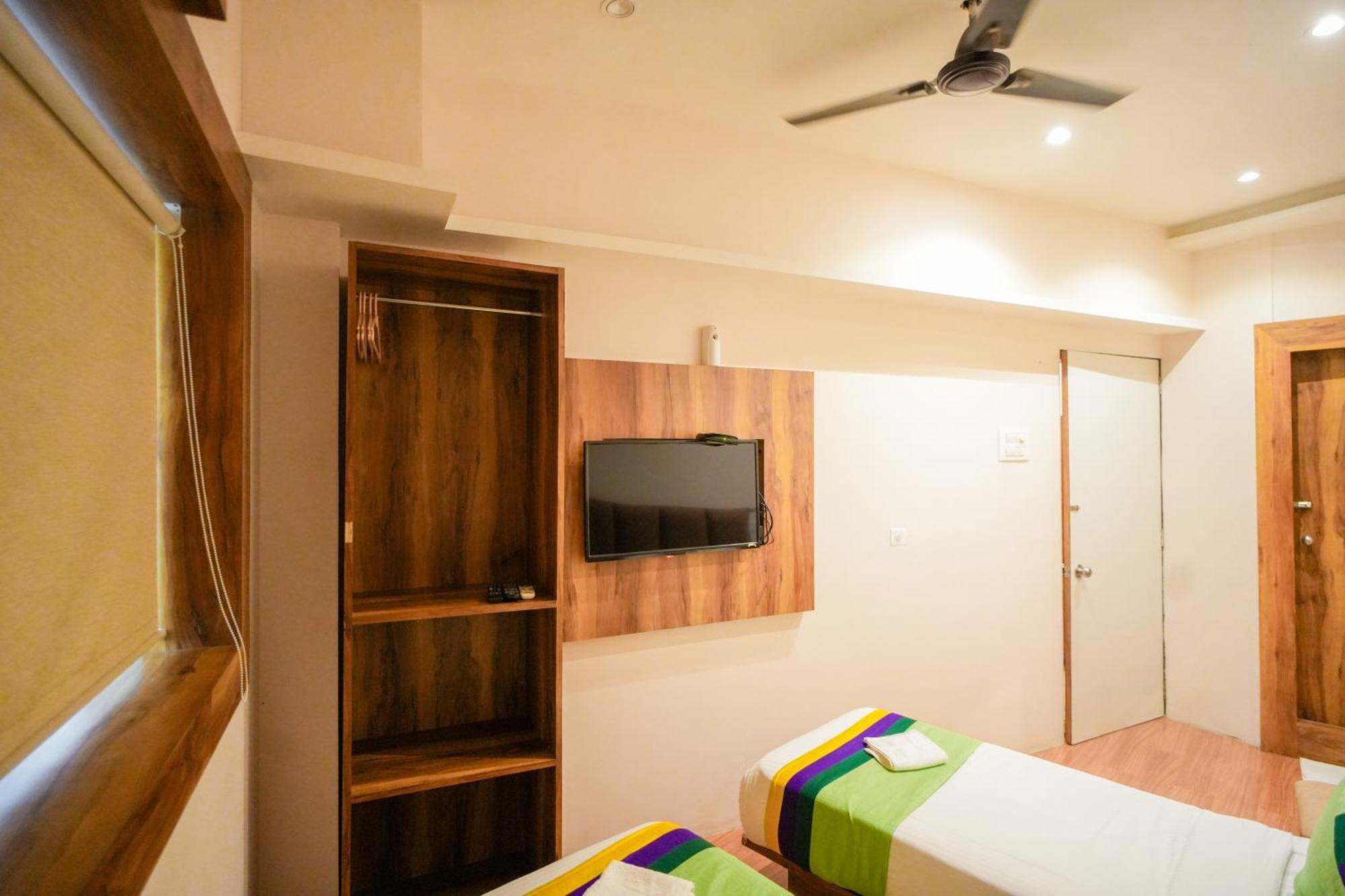 Hotel Skylink Hospitality Mahalaxmi مومباي المظهر الخارجي الصورة